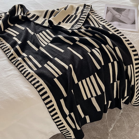 IPEWLEX Chunky Knit Blanket Throw,Hand Knitted Chenille Throw Blanket,Soft Thick Yarn,Cable Knit Crochet Blanket for Couch,Bed,Sofa,Cozy Rope Knot Design,Black,27.5x39.3 In