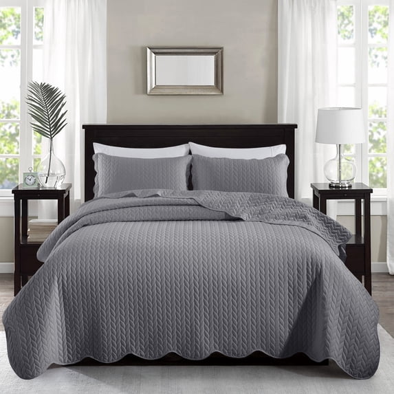 IR Imperial Rooms Chevron Embossed Quilt & Bedspread Set, Lightweight Soft Microfiber, Reversible, Twin Size, Gray, 2-Piece