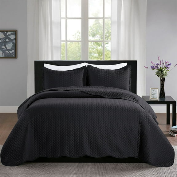 IR Imperial Rooms 3-Piece California King Quilt Set Chevron Microfiber Bedspread with 2 Pillow Shams, Black, All-Season, Washable, Lightweight & Cozy