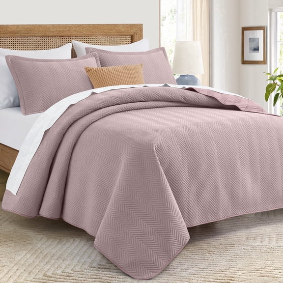 IR Imperial Rooms 3-Piece Linen Bedspread Quilt Set, Ultrasonic Chevron Pattern, Queen, Pink