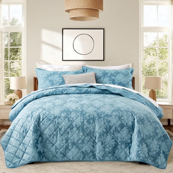 IR Imperial Rooms Luxury Velvet 2-Piece Floral Pattern Bedspread Set Ultrasonic Embossed Reversible Quilt Set Washable Bedding Twin Size Washed Blue