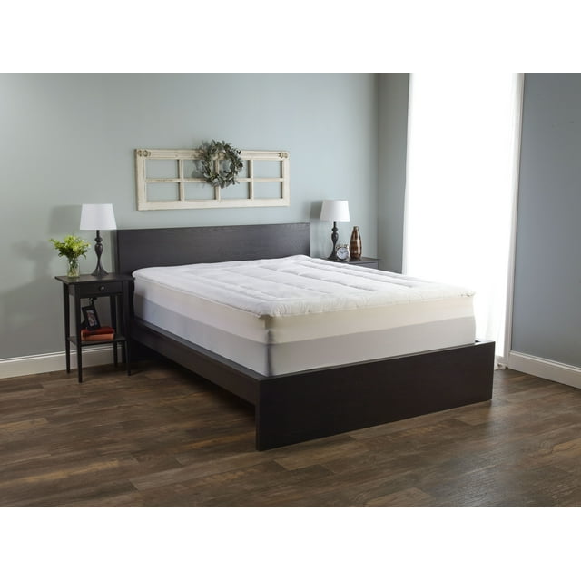 ISOCOOL Memory Foam Mattress Topper with Outlast Cover, California King