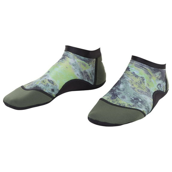 IST Low Cut Beach Socks / Water Shoes, Ideal for Under Fins, Sand Volleyball & Soccer (Green Water, X-Small)
