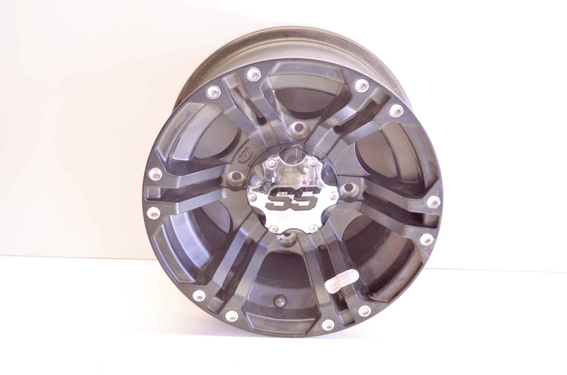 itp-12ss406-1228368536-12x7-4-137-bolt-pattern-wheel-nos-walmart