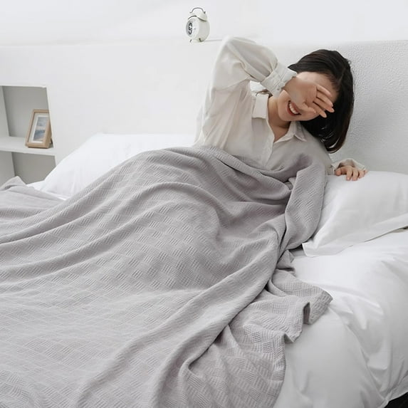 Ice Blankets For Hot Sleepers And Night Sweats, Ice Blanket For All-Season, Ultra-Cool Lightweight Blanket, Ice Blankets Absorbs Body Heat To Keep