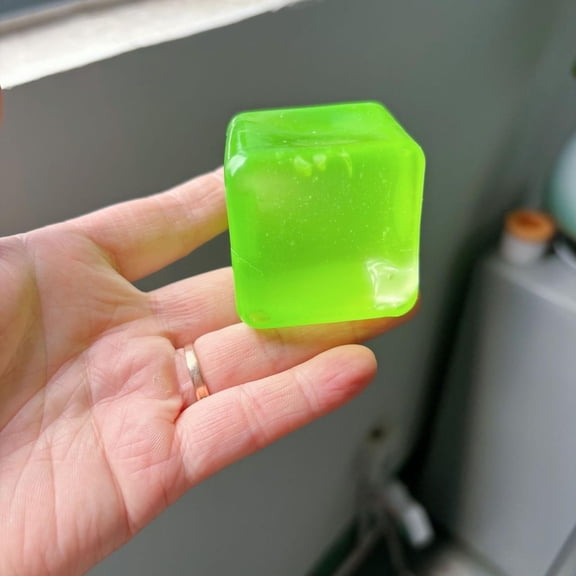 Ice Cube Pinch Figurines Stress Relief Toy, Palm Sized Squeeze Fidget for Adults Kids, Decompression Slow Springback Sensory Toy, Anxiety Relief Hand Exercise Gadget, Funny Venting Novelty Gift