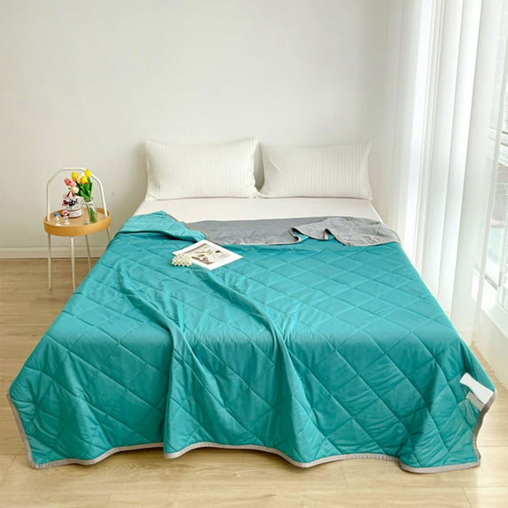 Ice Silk Summer Quilt for Hot Sleepers - Cooling Breathable Lightweight Blanket for Bed, Sofa, or Travel