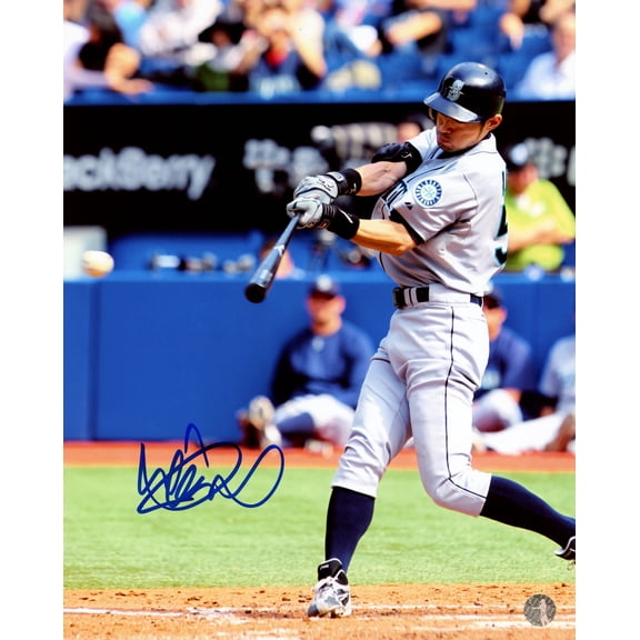 Ichiro Suzuki Autographed 8x10 Photo Seattle Mariners IS Holo 20450