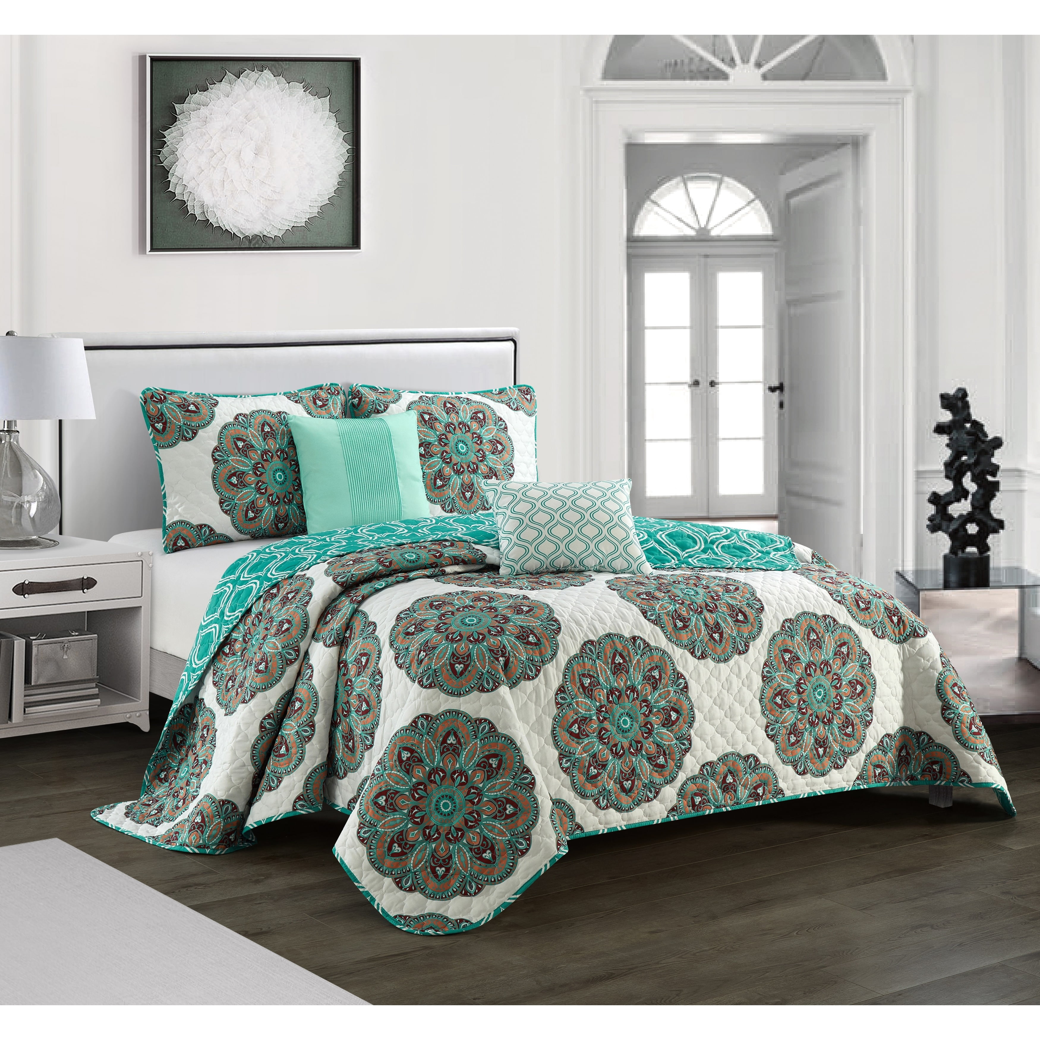 Durnik Full Blue Reversible Boho Quilt Set