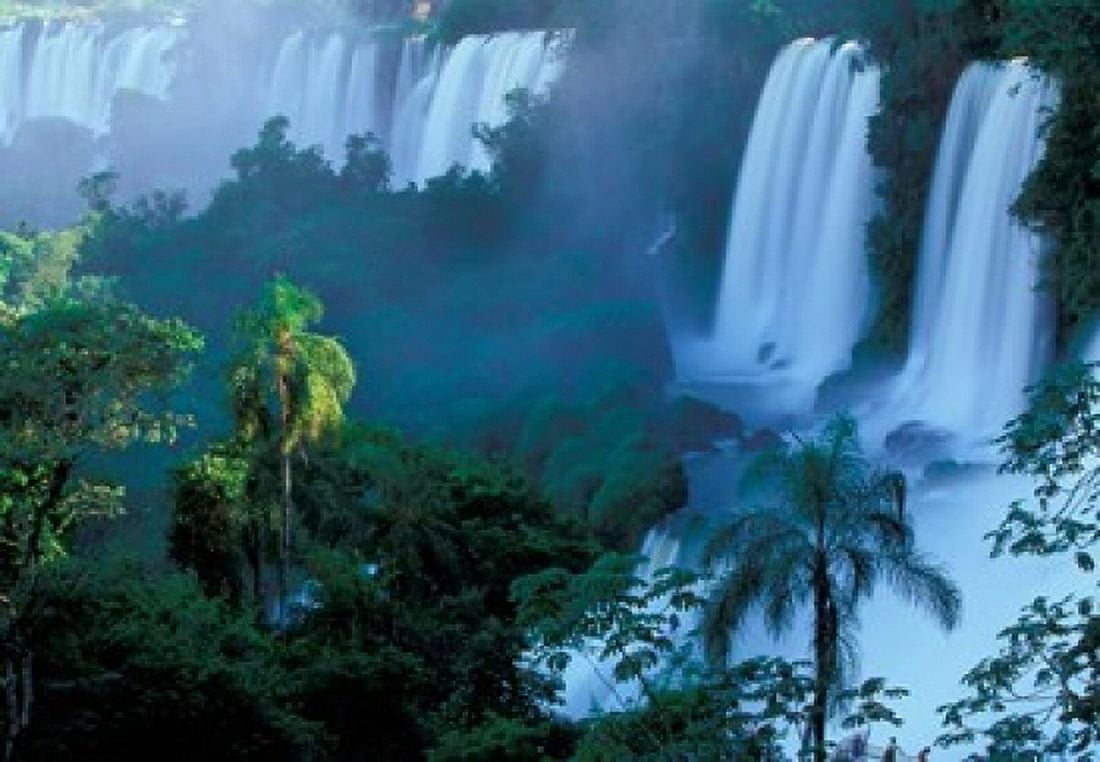 Iguacu National Park Parana State Iguacu Falls Brazil Canvas Art - Art Wolfe DanitaDelimont (26 x 18)