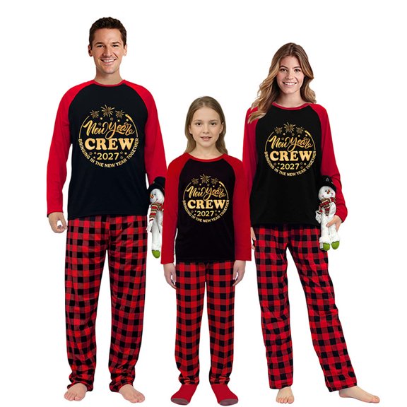 iHapHap Family Matching Christmas Pajamas Cotton Blend Long Sleeve Holiday Loungewear, Men M
