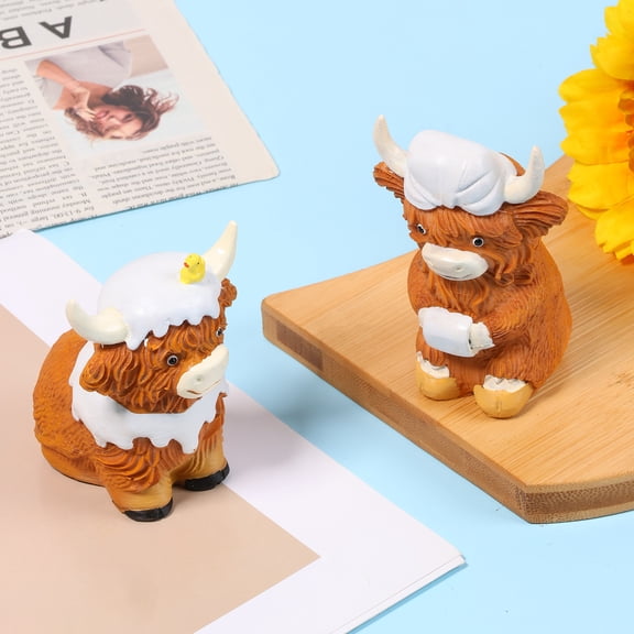 Ihvewuo 2pcs Highland Cow Resin Statue Decor Highland Cow Ornament Gnome Figurine for Bathroom Kitchen and Office Desk Brown