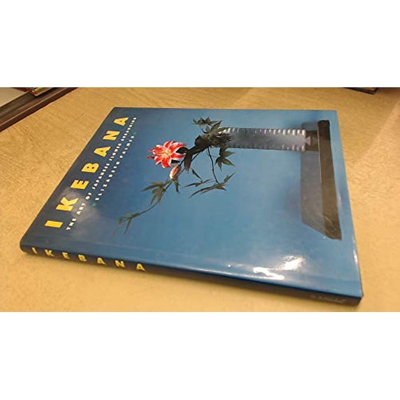 Pre-Owned Ikebana: The Art of Japanese Flower Arranging (Hardcover) 9781853481246