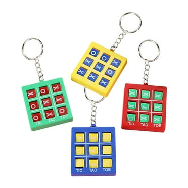 Ikohbadg Tic Tac Toe Keychain Travel Tic Tac Toe Mini Board Game Toys Portable Tic Tac Game Toy Retro Mini Games Keyholders Game for Goodie Bags Mini Backpack Birthday Party, 1Pcs, Random Color