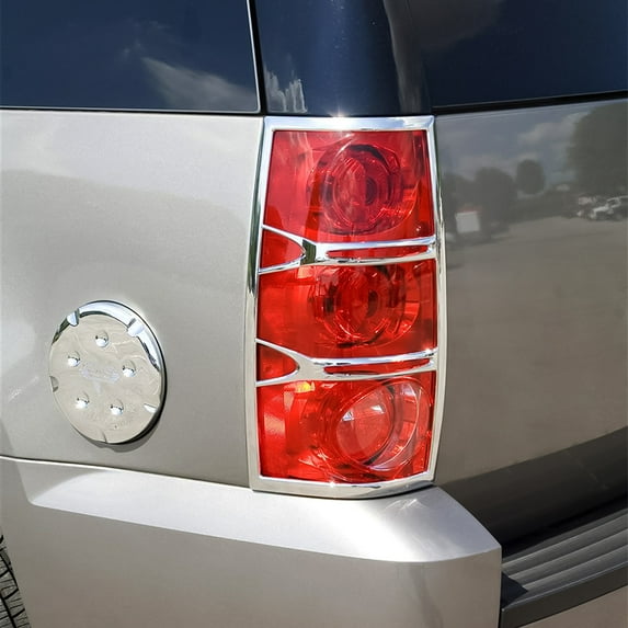 Ikon Motorsports 2PCS Driver Passenger Side Rear Tail Lights Taillights Bezel Covers Assembly Replacement Compatible With 2007-2013 GMC Yukon & Yukon XL ABS Plastic Chrome