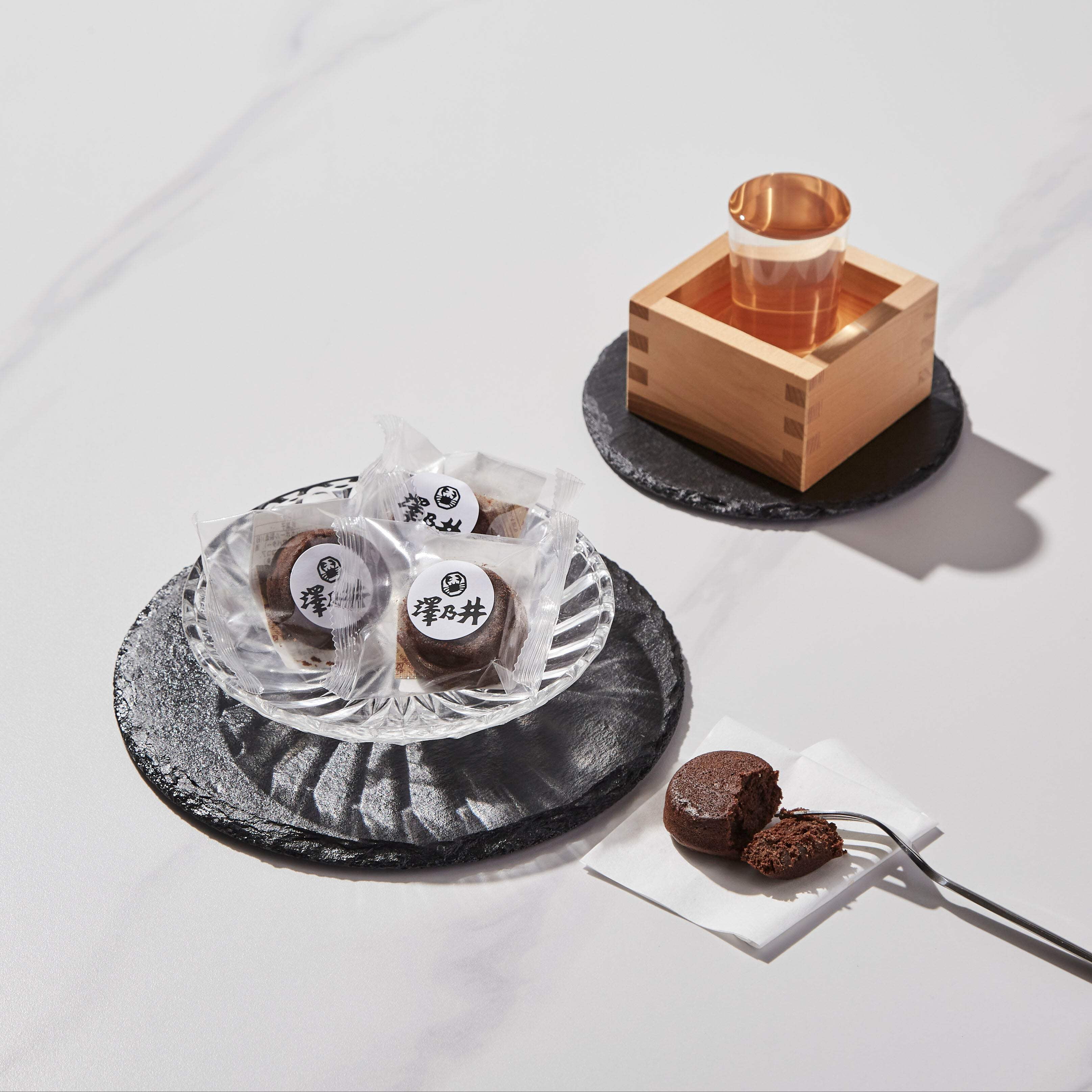 Il Fait Jour Sake Flavor Chocolate Baked  Steamed Sweets 6 Pcs Made in Japan - Kawasaki City Store