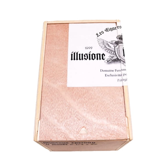 Illusione Epernay Le Monde Empty Wood Cigar Box 6.75" x 4.5" x 4.5"