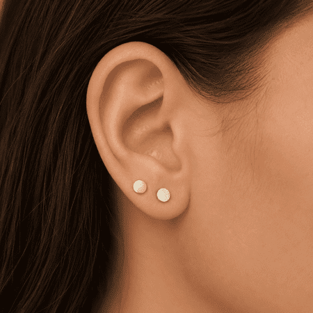 Implant Grade Titanium Push In Flat Back disk Labret stud Threadless dot Tragus Stud Cartilage Helix Earring sleeper earrings
