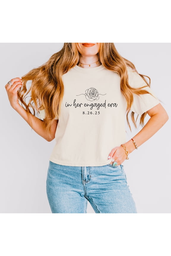 In Her Engaged Era - Women's Boxy Crop Top