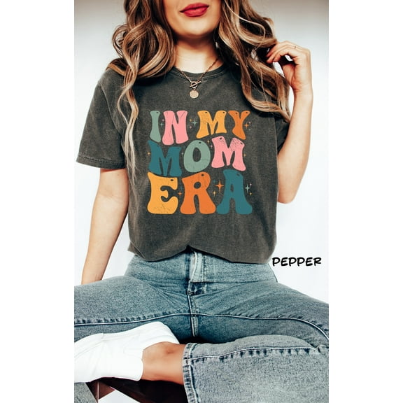 In my Mom Era Shirt, Retro Mom Clothes, Women's Funny Concert T-Shirt