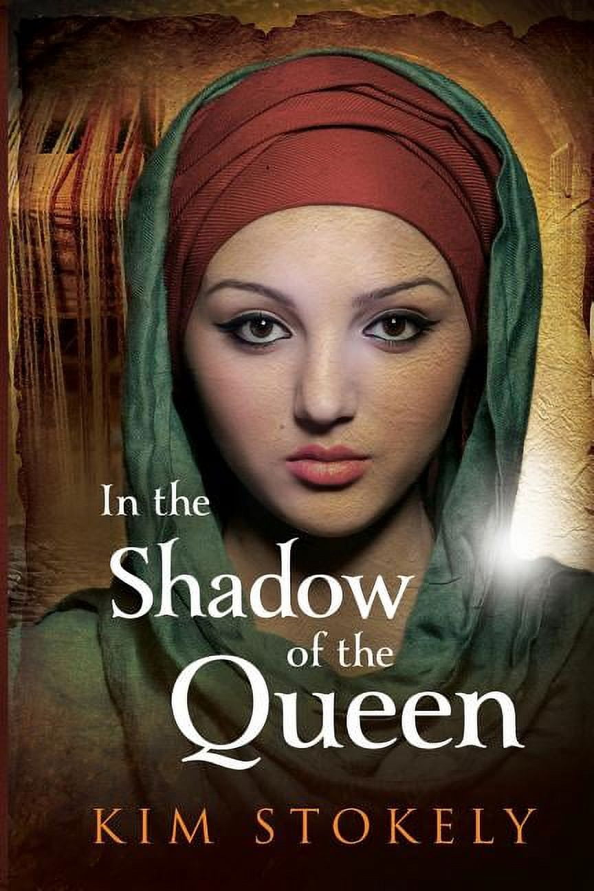 In the Shadow of the Queen (Paperback)