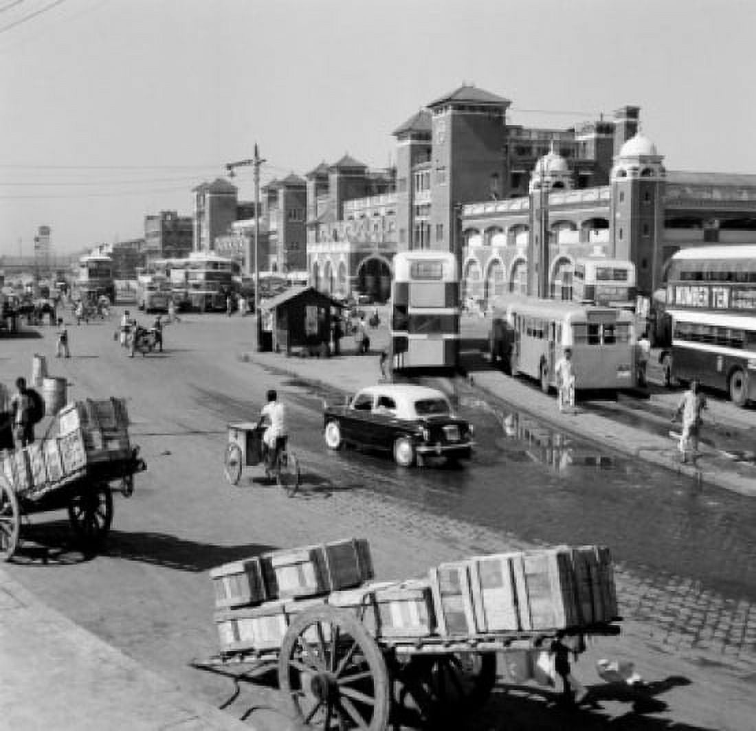 India Calcutta Street scene near railroad Canvas Art - (24 x 36)