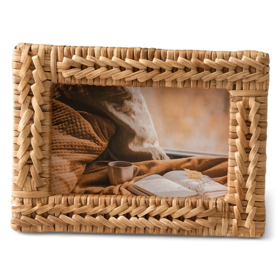 India Handicrafts Decorative Home Dcor Holds 4 x 6 Inch Photo Handwoven Tabletop Picture Frame, Woven Chevron Design, Rattan