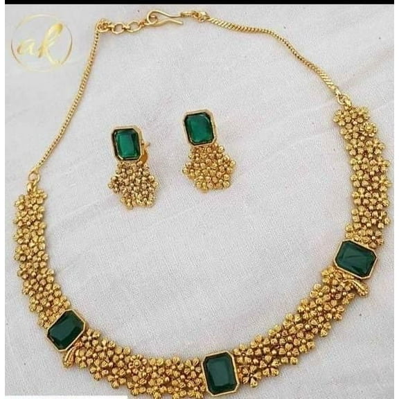 Indian Golden Touch Square Green Stone Pearl Work Choker Necklace Set Wirh Earrings