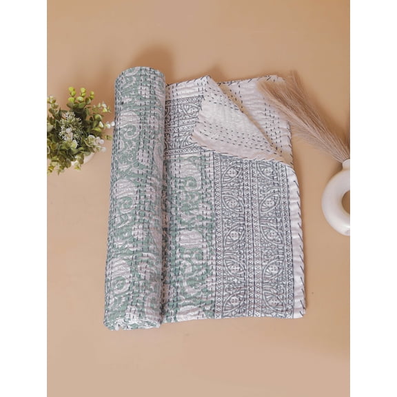 Yuvancrafts Kantha Quilt Collection Flowers Kantha Bedspreads, King - Reversible