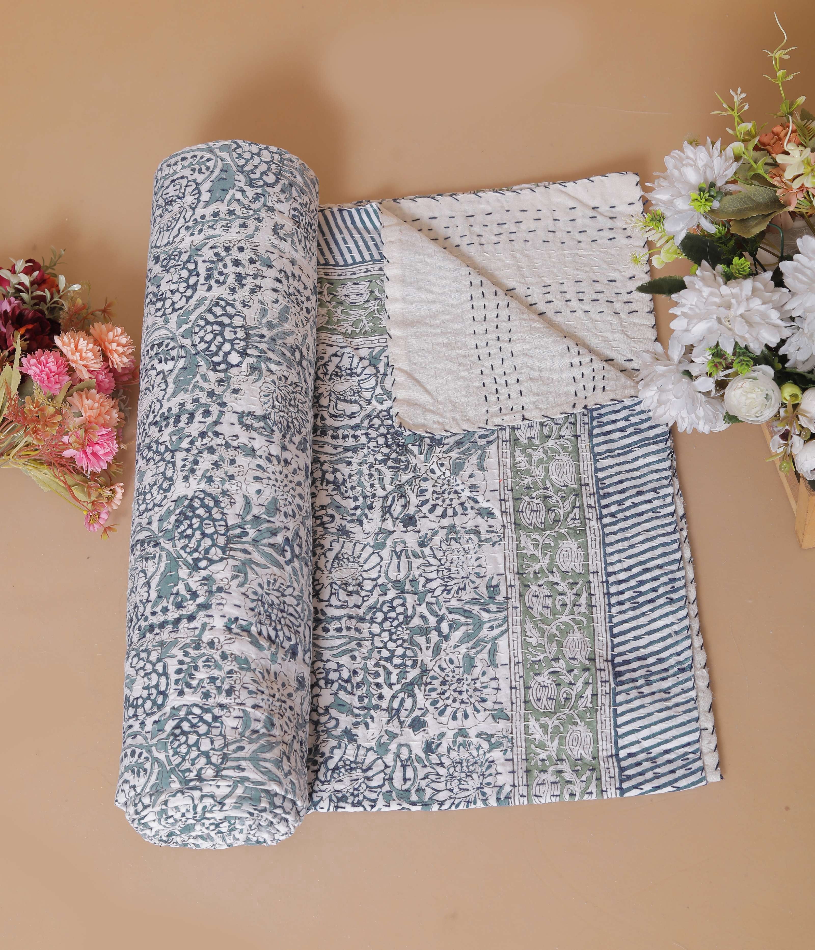Yuvancrafts Kantha Quilt Collection Flowers Kantha Bedspreads, King - Reversible