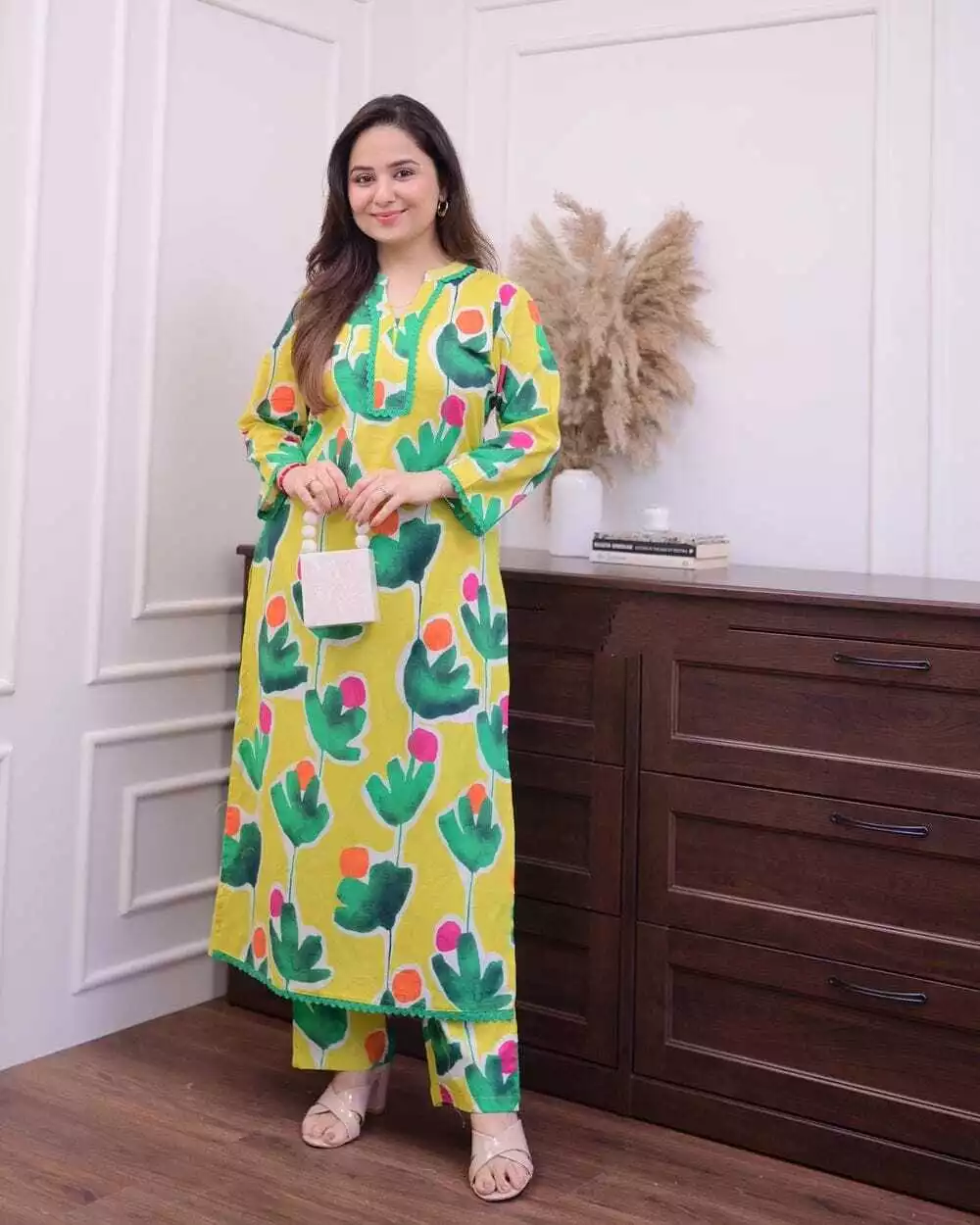 Women's Indian Clothes