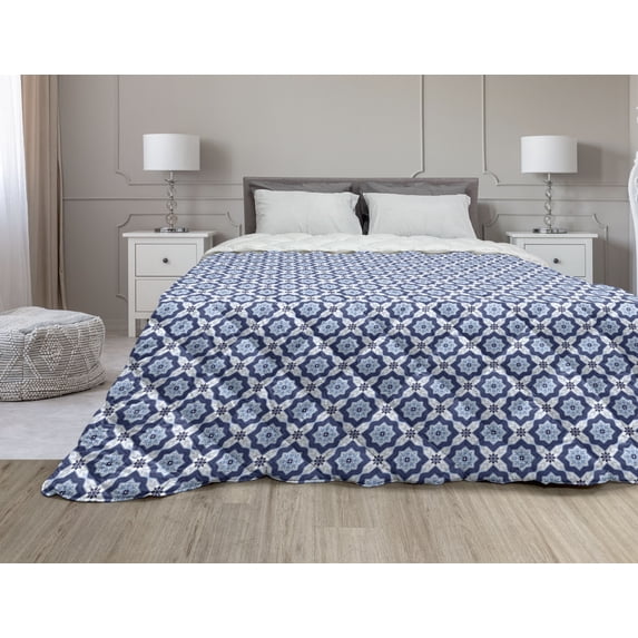 Indigo Down Alternative Comforter, 3D Print Like Geometrical Futuristic Inspired Shadow Boxes Cubes Image Print, Microfiber Quilt for All Season, 5 Sizes, Dark Blue and Blue, by Ambesonne