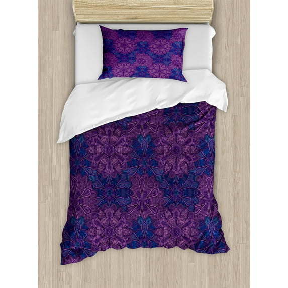 Indigo Duvet Cover Set, Paisley Flower Inspired Design with Inner Swirls Leaves Image, Decorative 2 Piece Bedding Set with 1 Pillow Shams, Twin Size, Dark Blue Purple, by Ambesonne