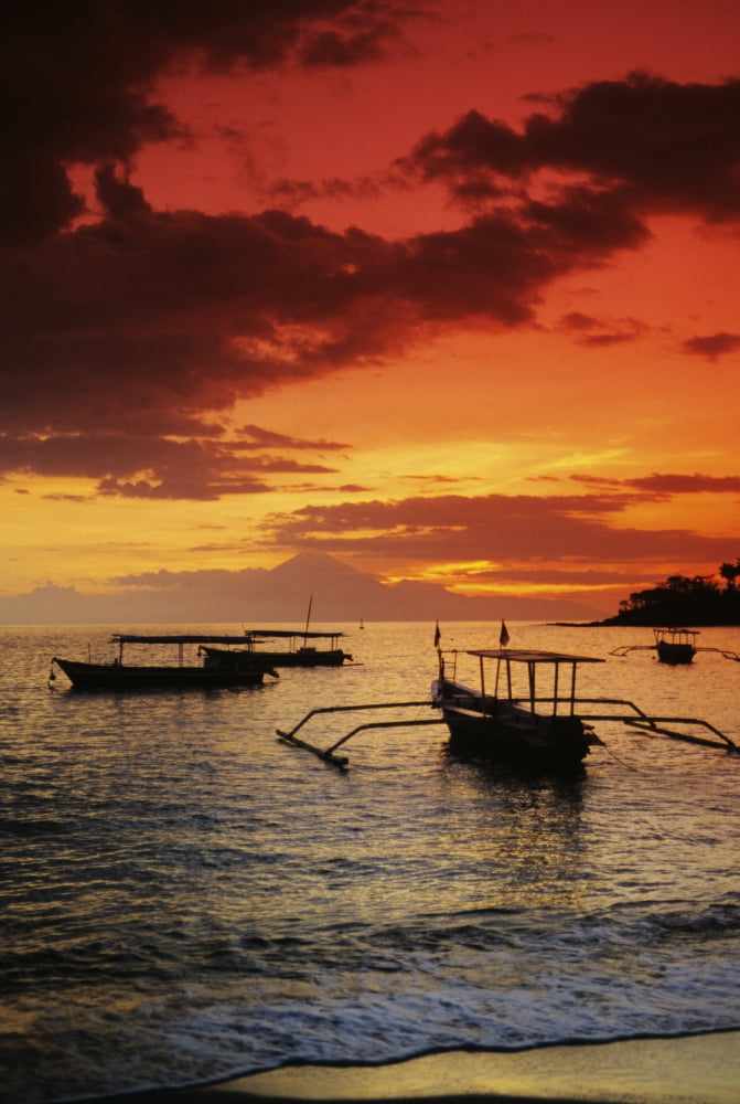 Indonesia Lombok Senggigi Boats On The Water At Sunset Canvas Art - Richard Maschmeyer Design Pics (11 x 17)
