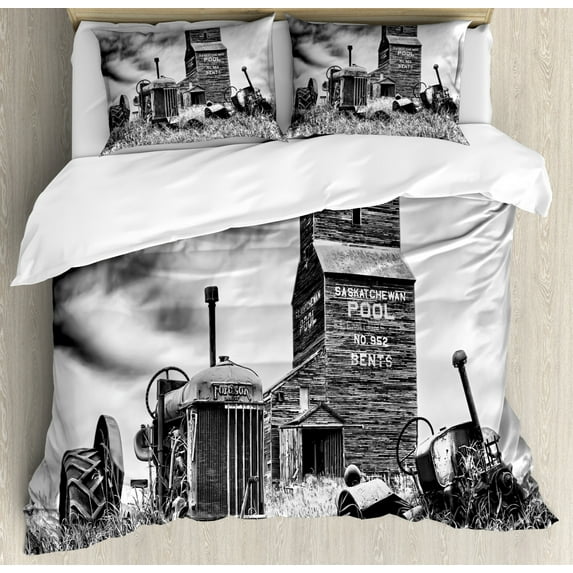 Industrial Duvet Cover Set Queen Size, Old 60s Abandoned Tractor in Farm in Central Canada Nostalgic Machinery Elements Image, Decorative 3 Piece Bedding Set with 2 Pillow Shams, Grey, by Ambesonne