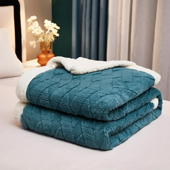 Inerposs Lambswool Blanket, Soft Nap Blanket, Cozy Polyester Throw, Warm Portable Blanket for Home, Camping and Reading