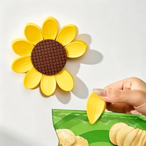 Inerposs Sealing Clip, Magnetic Kitchen Snack Storage, Food Freshness Keeper, Refrigerator Clip Tool, Versatile Petal Design