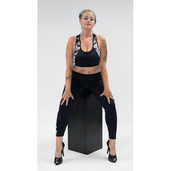 Infinite Women’s Grey Zone Legging Set