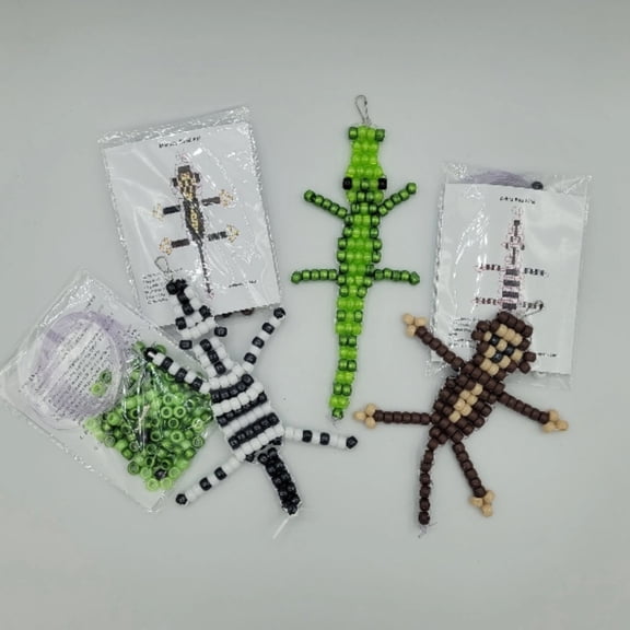 Ink and Trinket Kids 12 Count Zoo Anima Bead Pet Party Favor Kits, Includes 12 Individually Wrapped Bead Pet Crafts