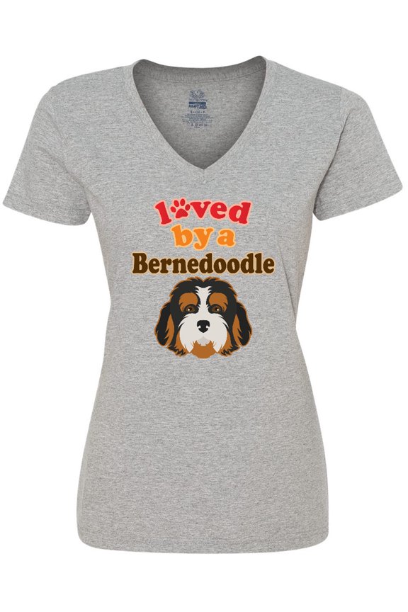 Bernedoodle Dog Lover Women's V-Neck T-Shirt
