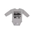 thumbnail image 1 of Inktastic Chicago Illinois Someone Loves Me Skyline Boys or Girls Long Sleeve Baby Bodysuit, 1 of 5