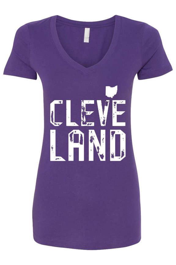 Cleveland, Ohio Distressed Font Women's V-Neck T-Shirt