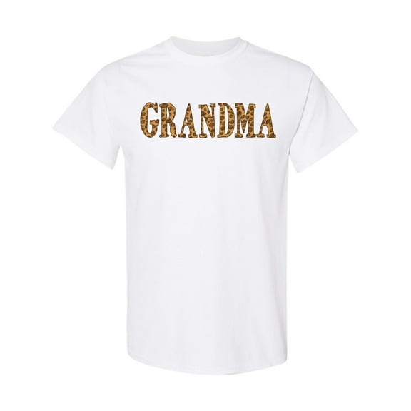 Inktastic Grandma in Leopard Print T-Shirt