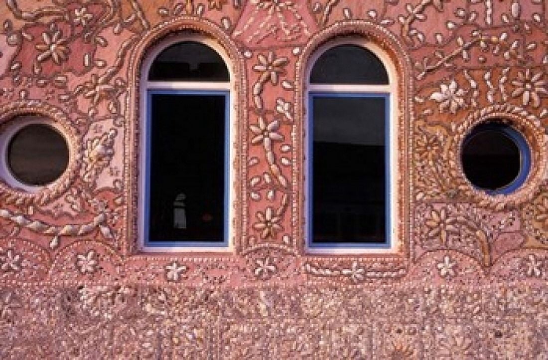Inlaid Shells Adorn Restaurant Walls Morocco Canvas Art - John & Lisa Merrill DanitaDelimont (18 x 12)