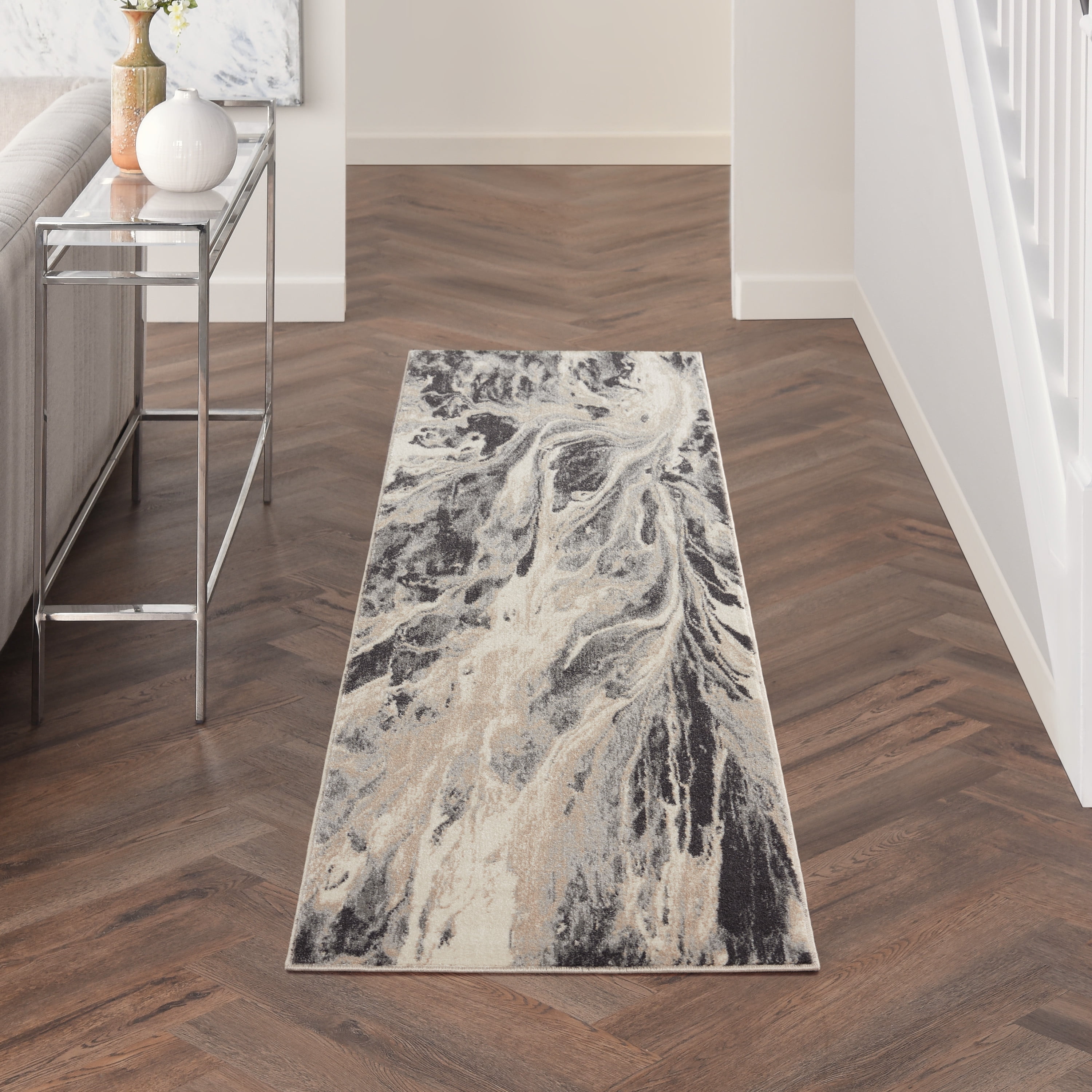 Elegance Abstract Grey Polyester 26" Indoor Area Rug