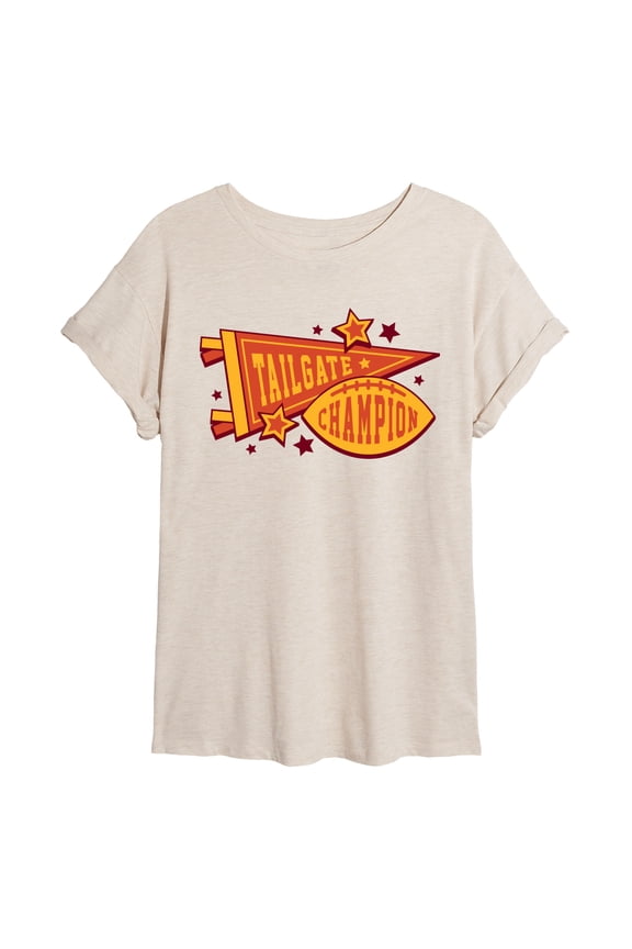 - Tailgate Champions - Women's Oversized Graphic T-Shirt