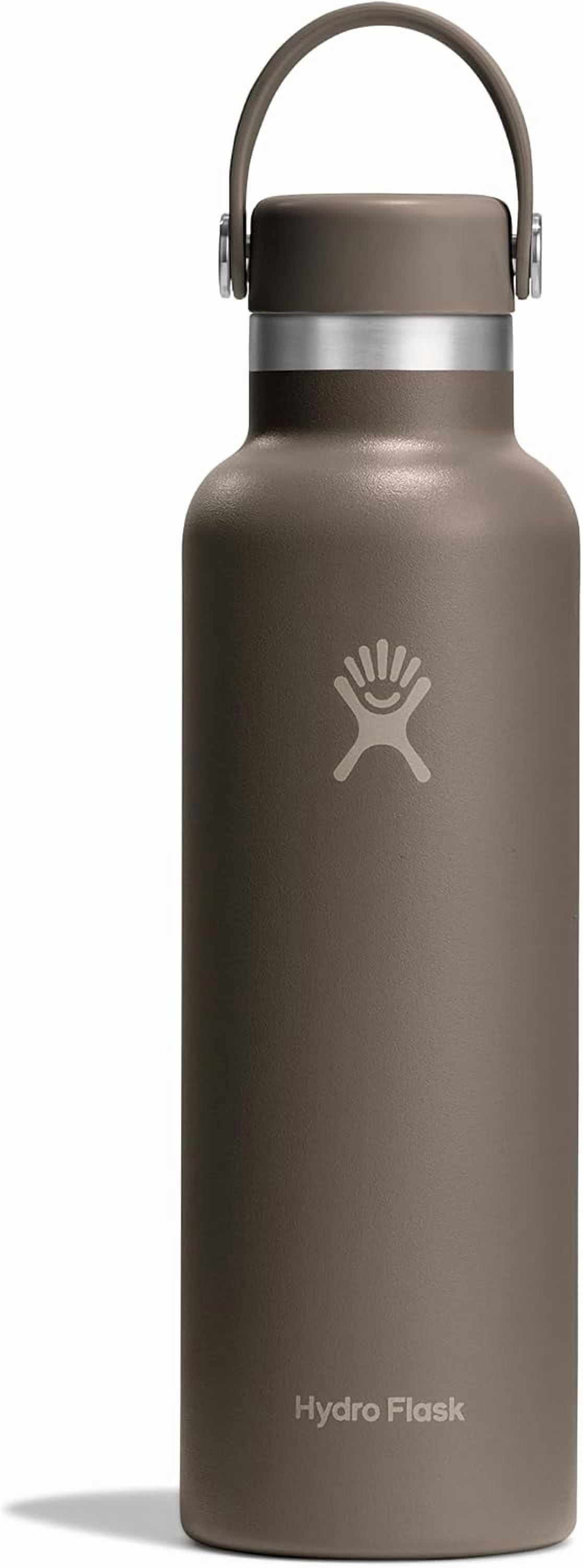 24 oz hydro flask in hand Hydro Flask 24 oz Standard Mouth Bottle (Black)