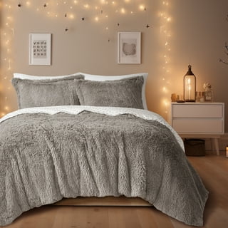 Ugg alpine faux fur 2024 king comforter set in snow