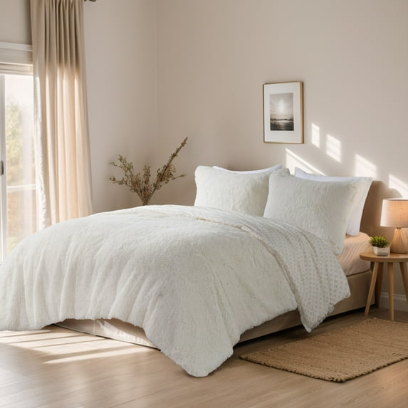 Intelligent Design 3-Piece Faux Fur Reversible King/Cal King Comforter Set Soft Fluffy Textured Blanket Bedding Set, Ivory