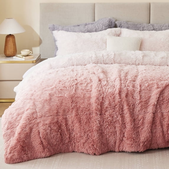 Intelligent Design Full/Queen Shaggy Faux Comforter Set, Long Fur Wave Spring Comforter Bedding Set, 3-Piece Striped Ombre Design Warm Bed Set, Blush